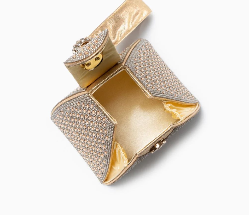 Crystal Pyramid Handbag – Rhinestone Evening Clutch
